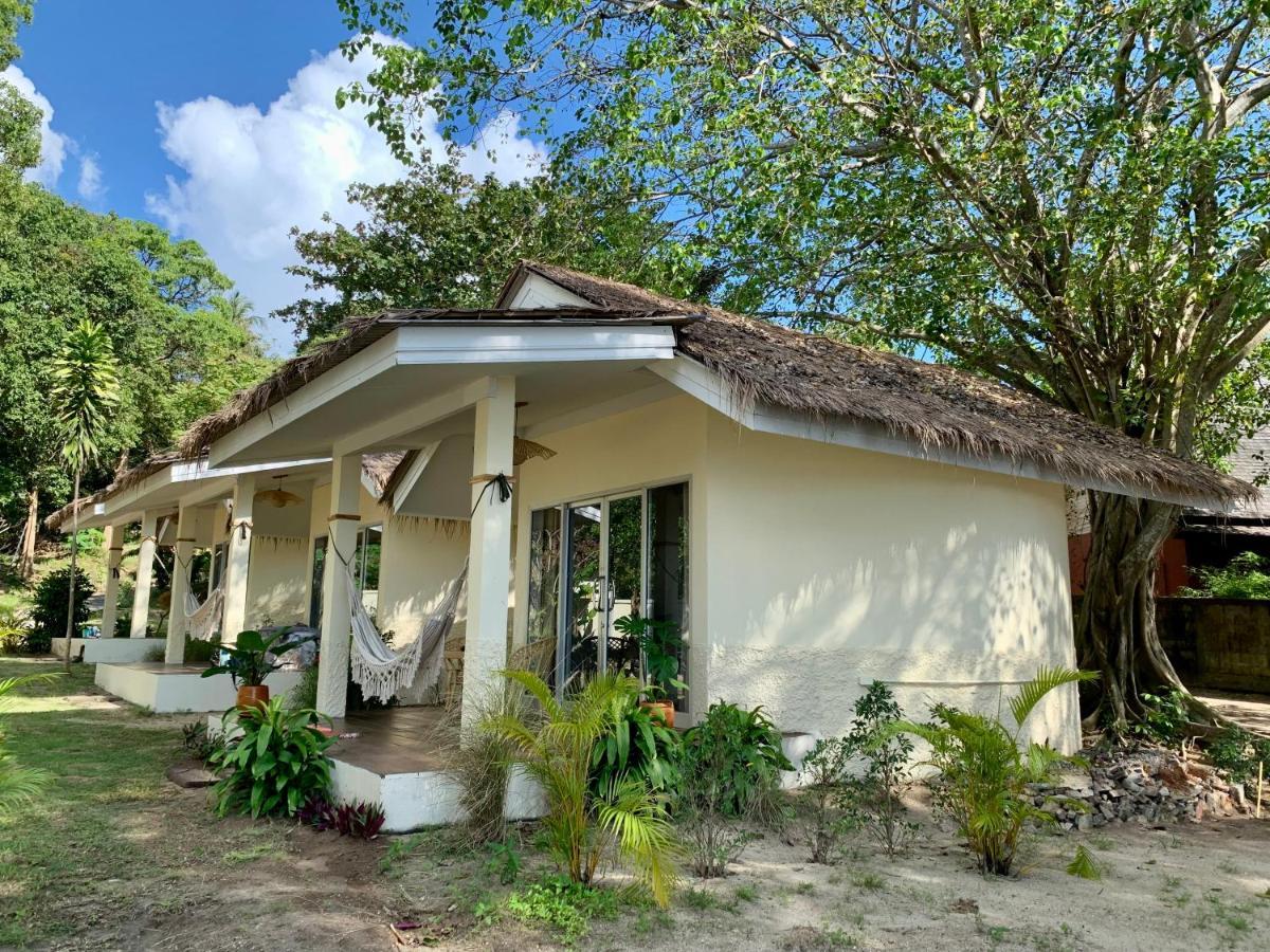 Ocean Vibes Hotel Thong Sala Exterior photo